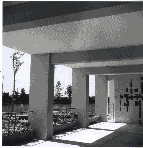 Image for IX Triennale - Quartiere sperimentale della Triennale di Milano (QT8) - Casa INA-Casa a 11 piani di Pietro Lingeri e Luigi Zuccoli - Portico con decorazioni in ceramica di Gianni Dova