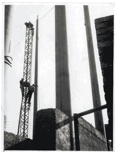 Image for IX Triennale - Quartiere sperimentale della Triennale di Milano (QT8) - Lavori di costruzione della casa a quattro piani con sistema costruttivo Ciarlini