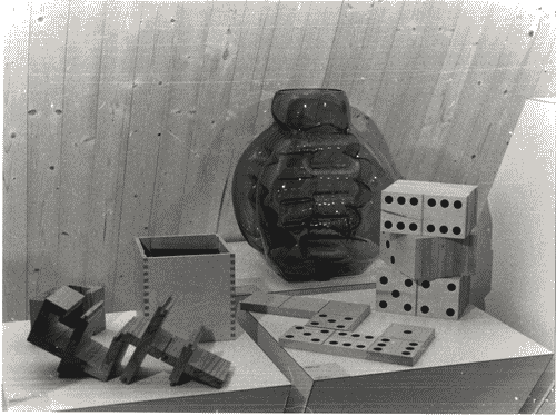 Image for XV Triennale - Sezione del lavoro artigiano - Gioco ad incastro, scatola ad incastro e gioco del domino in legno di Enrico Waibi - Vaso in vetro di Toni Zuccheri