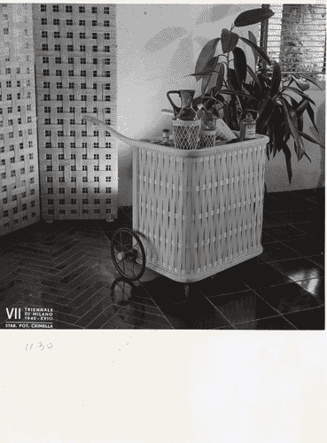 Image for VII Triennale - Sezione del giardino - Terrazze arredate - Terrazza di città - Bar trasportabile in rafia