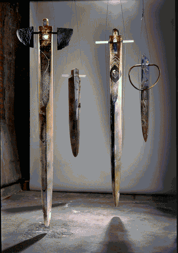 Image for XVIII Triennale - Partecipazioni internazionali - Svezia. Una fabula svedese - Berti Valien, "Pendulums", Scultura in vetro