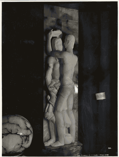 Image for V Triennale - Arti decorative e industriali - Saletta degli orafi - Scultura in alabastro "il dono" di Leone Lodi