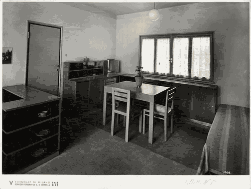 Image for V Triennale - Mostra dell'abitazione - Gruppo di cinque case per vacanze - Casa di vacanza in campagna di Eugenio Faludi, Enrico Griffini e Piero Bottoni - Soggiorno