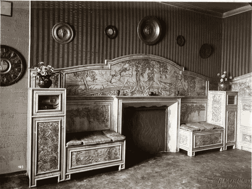 Image for II Biennale - Sale senesi - Mobili per salotto da pranzo di Dario Neri