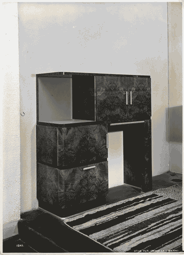 Image for V Triennale - Arti decorative e industriali - Sala dell'E.N.A.P.I. - Mobili e oggetti di legno - Mobile bar in radica