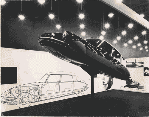 Image for XI Triennale - Mostra internazionale dell'Industrial Design - Vano dedicato alla Citroen DS19
