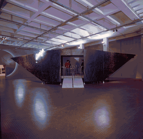 Image for XVII Triennale - Le città del mondo e il futuro delle metropoli - Oltre la città la metropoli - Simulatore metropolitano, nell'allestimento della sezione Design (i comportamenti negli spazi pubblici, semipubblici e privati)