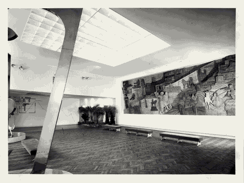 Image for VIII Triennale - Sezioni estere - Belgio - Prima parte. Salone d'onore - V. Bourgeois - L.H. de Koninck - L. de Vestel - Bassorilievo in legno policromo di Oscar Jeipers