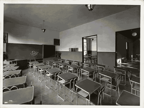 Image for V Triennale - Costruzioni nel parco Sempione - Aule scolastiche tipo - Aula di III elementare