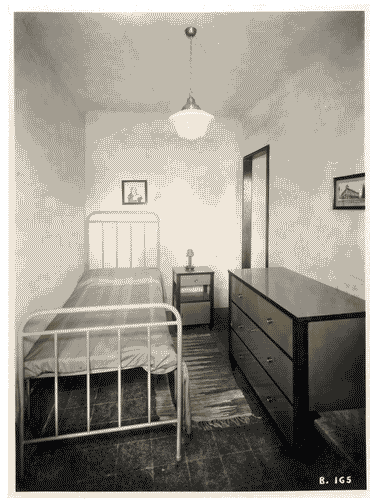 Image for IV Triennale - Giardino - Casa per le vacanze "Domus nova" di Gio Ponti ed Emilio Lancia - Camera di servizio