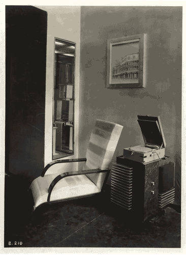 Image for IV Triennale - II Galleria dell'arredamento - Appartamentino per signora di Sebastiano Larco e Carlo Enrico Rava