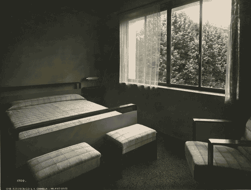 Image for V Triennale - Mostra dell'abitazione - Casa a struttura d'acciaio di Giuseppe Pagano, Franco Albini, Renato Camus, Giancarlo Palanti, Giuseppe Mazzoleni, Giulio Minoletti - Camera da letto matrimoniale