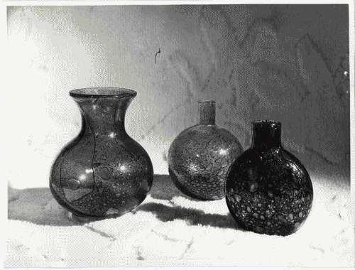 Image for XIII Triennale - Le produzioni - Sala quadrata - Quarto ripiano - Vasi in vetro - Barovier e Toso