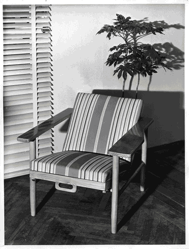 Image for IX Triennale - Abitazione - Alloggio n. 4: appartamento per una per 1 persona - Poltrona imbottita con struttura in legno - Francesco Gnecchi-Ruscone