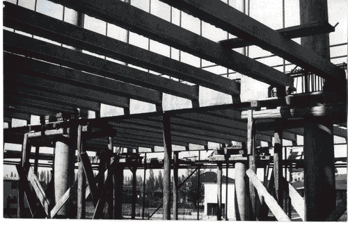 Image for IX Triennale - Quartiere sperimentale della Triennale di Milano (QT8) - Lavori di costruzione della casa a quattro piani con sistema costruttivo Ciarlini