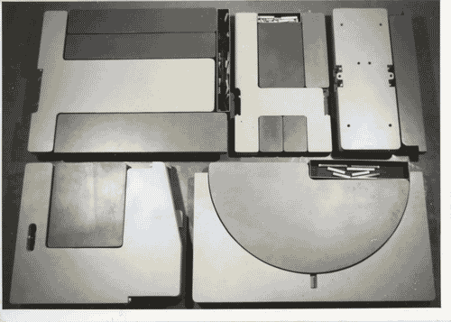 Image for XIV Triennale - Sezioni nazionali - Francia - L'interno - Sedia e tavolo da giochi per bambini componibile - Gérard Planchenault