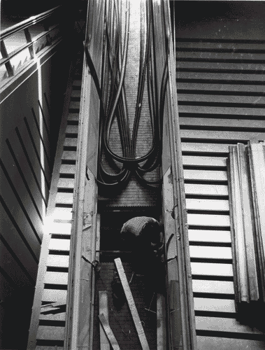 Image for XIV Triennale - Lavori di allestimento - Scalone d'onore - Nastro trasportatore