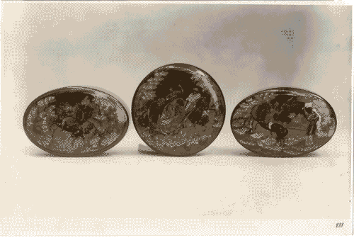 Image for III Biennale - Sezione dell'U.R.S.S. - Sala dell'arte dei Kustari - Scatolette di carta pressata del villaggio di Palekh