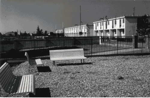 Image for IX Triennale - Quartiere sperimentale della Triennale di Milano (QT8) - Casette INA-Casa unifamiliari a schiera, su due piani a 6 letti - Carlo Villa