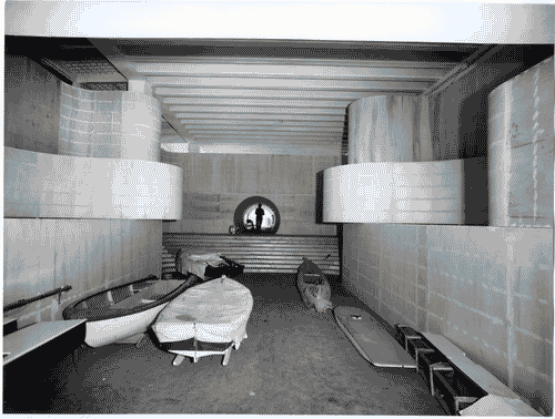 Image for XIII Triennale - Sezione dell'Italia - Seconda parte: l'equilibrio perduto - Quinto settore: La trasformazione del paesaggio. Una documentazione sulla situazione urbanistica delle coste italiane - Lavori di allestimento