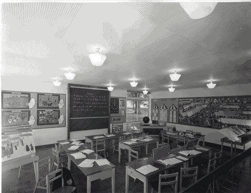 Image for XII Triennale - Sezione della Gran Bretagna - Scuola elementare - Aula