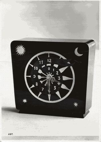 Image for V Triennale - Arti decorative e industriali - Sala dell'E.N.A.P.I. - Mobili e oggetti di legno - Orologio in legno intarsiato