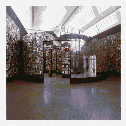 Image for XVII Triennale - Le città del mondo e il futuro delle metropoli - Oltre la città la metropoli - Grafica (figure e illustrazioni, fra immagine e messaggio)