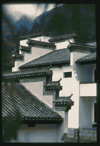 Image for XIX Triennale - Le partecipazioni internazionali - Città e società - Cina- Villa Yun Gu sul monte Huangshan