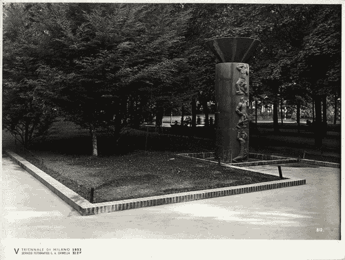 Image for V Triennale - Mostre nel parco - Padiglione della stampa - Fontana all'ingresso del padiglione della stampa di Mario Sironi e Leone Lodi