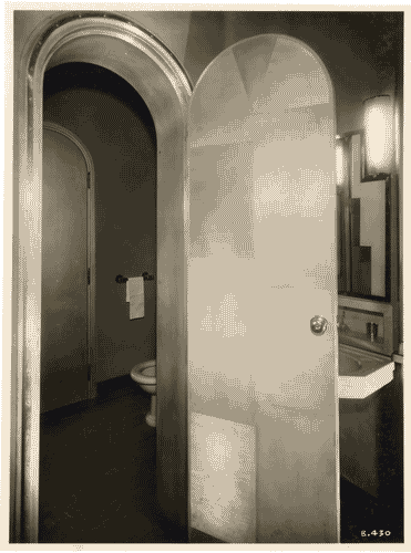 Image for IV Triennale - II Galleria dell'arredamento - Camera da bagno con spogliatoio del gruppo ingegneri architetti Dezzutti, Ferroglio, Melis, Midana, Morelli