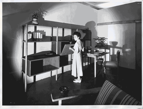 Image for IX Triennale - Abitazione - Alloggio n. 4: appartamento per una per 1 persona - Scaffale componibile e tavolino - Francesco Gnecchi-Ruscone