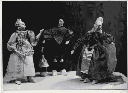 Image for IX Triennale - Scenografia cinematografica e teatrale - Parte II. Scenografia teatrale - Marionette