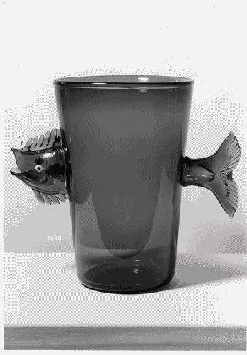 Image for VII Triennale - Mostra dell'E.N.A.P.I. - Vetri e specchi - Vaso di vetro verde di Ernesto Puppo