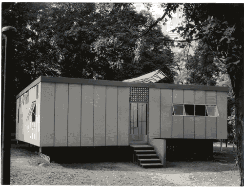 Image for X Triennale - Parco Sempione - Casa unifamiliare di serie - Facciata con ingresso