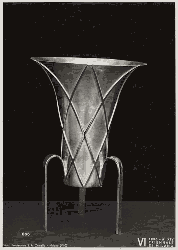 Image for VI Triennale - Sezione dell'E.N.A.P.I. - Metalli vari e smalti - Portafiori in metallo argentato