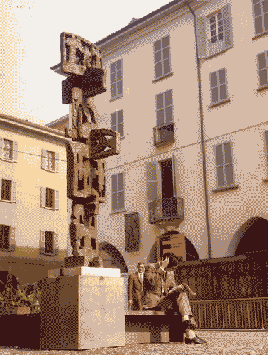 Image for XIV Triennale - Interventi nel centro storico di Pavia - Opere d'arte - Scultura