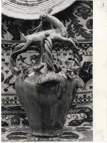 Image for XI Triennale - Mostra delle Produzioni popolari italiane - Scomparto della Sardegna - Vaso in terracotta