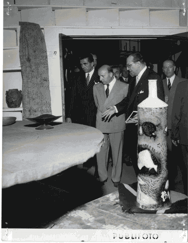 Image for X Triennale - Visita del Presidente del Consiglio dei Ministri, on. Mario Scelba - Ivan Matteo Lombardo - Carlo De Carli