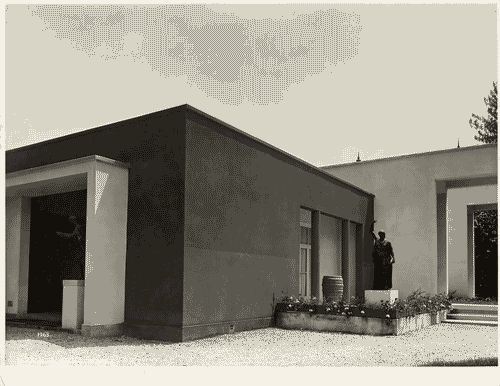 Image for V Triennale - Mostra dell'abitazione - Casa sul golfo di Marcello Canino, Giovanni Battista Ceas, Ferdinando Chiaramonte, Alberto Sanarica