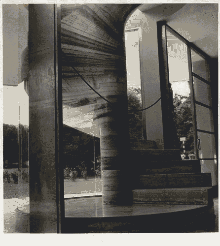 Image for V Triennale - Mostra dell'abitazione - Casa del sabato per gli sposi di Piero Portaluppi e Gruppo B.B.P.R. - Scala a chiocciola