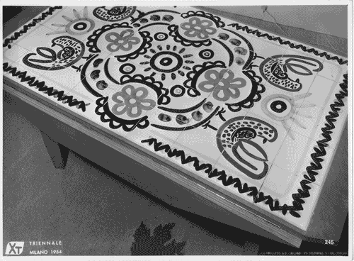 Image for X Triennale - Mostra della casa - Alloggio INCIS A - Tavolo da pranzo allungabile con piastrelle di ceramica dipinte a mano da Augusto Piccoli - Piero Bottoni - Leonardo Fiori - Augusto Piccoli