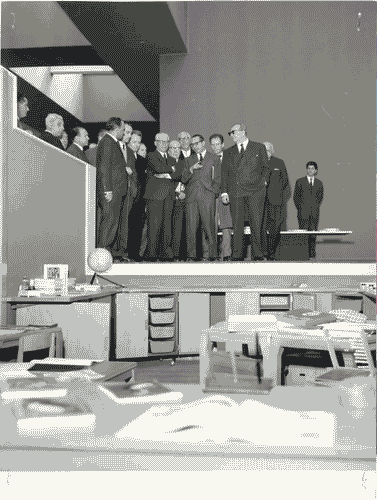 Image for XII Triennale - Visita del Presidente della Repubblica Giovanni Gronchi - Ivan Matteo Lombardo - Tommaso Ferraris - Virgilio Ferrari - Ignazio Gardella - Ludovico Magistretti - Agenore Fabbri