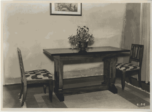 Image for IV Triennale - Giardino - La casa del dopolavorista di Luisa Lovarini - Tavolo e sedie della stanza di soggiorno