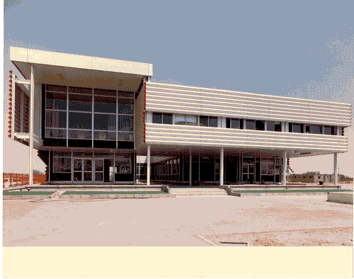 Image for XVI Triennale - Secondo ciclo - Il progetto di architettura - Architetture italiane degli anni '70 - Scuola realizzata con sistema prefabbricato, di Luigi Pellegrini