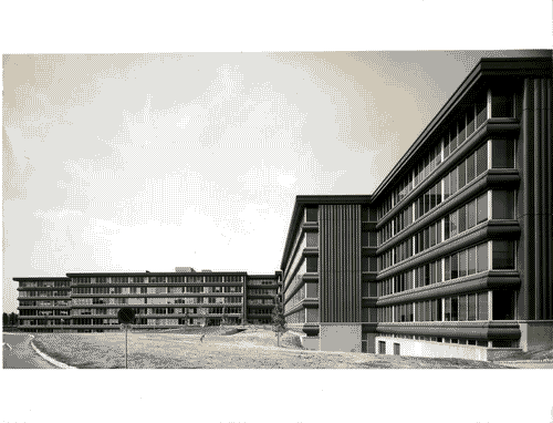 Image for XVI Triennale - Secondo ciclo - Il progetto di architettura - Architetture italiane degli anni '70 - San Donato Milanese, uffici della SNAM di Franco Albini e Franca Helg