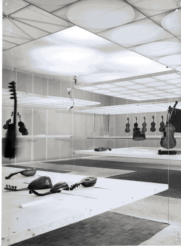 Image for X Triennale - Mostre temporanee - Strumenti musicali - Giuliano Cesari - Raffella Crespi - Vittorio Garatti - Giampiero Pallavicini - Ferruccio Rezzonico