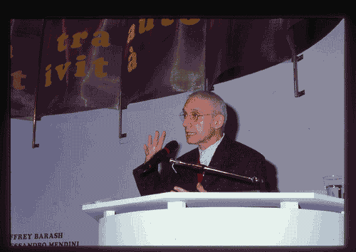 Image for Alessandro Mendini durante l'intervento "L'architettura tra autonomia e narratività"