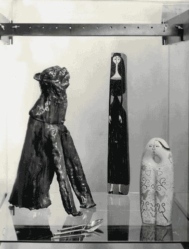 Image for Oggetti esposti alla Mostra internazionale di oggetti d'arte applicata eseguiti da pittori e scultori