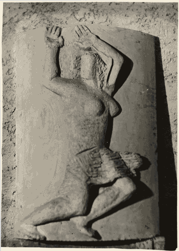 Image for V Triennale - Mostre nel parco - Padiglione della stampa - Bassorilievo diLeone Lodi per la fontana all'ingresso del padiglione della stampa