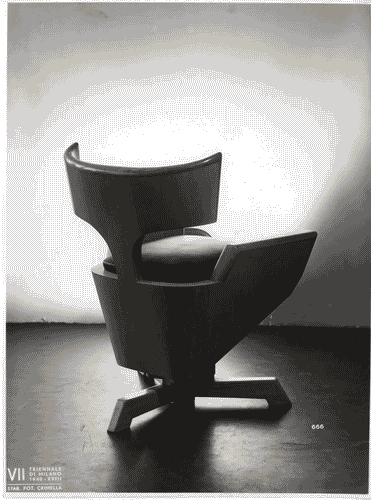 Image for VII Triennale - Mostra dell'arredamento per ufficio - Ufficio pubblicità di industria tessile di Carlo De Carli - Sedia in legno